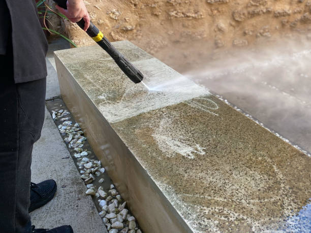 Fence Pressure Washing in Fullerton, NE