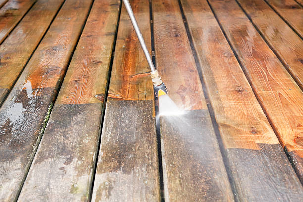 Why Choose Our Certified Pressure Washing Experts for Your Project Needs in Fullerton, NE?